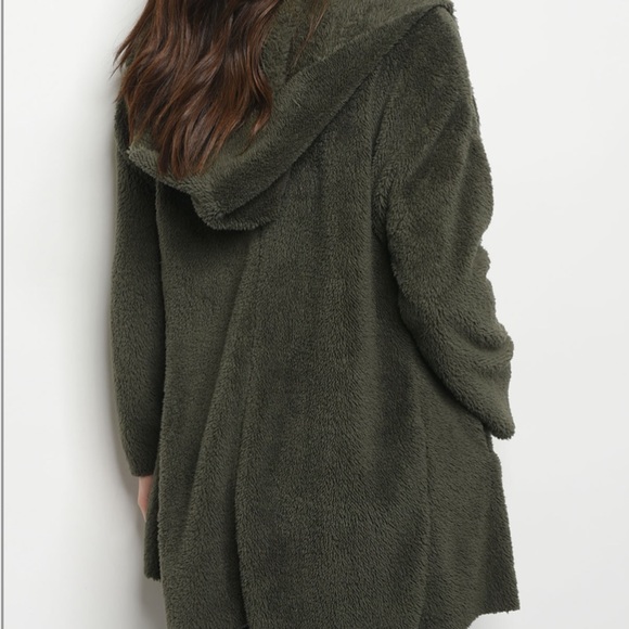 NEW‼️OLIVE SHERPA JACKET - Hoodie - Picture 3 of 3